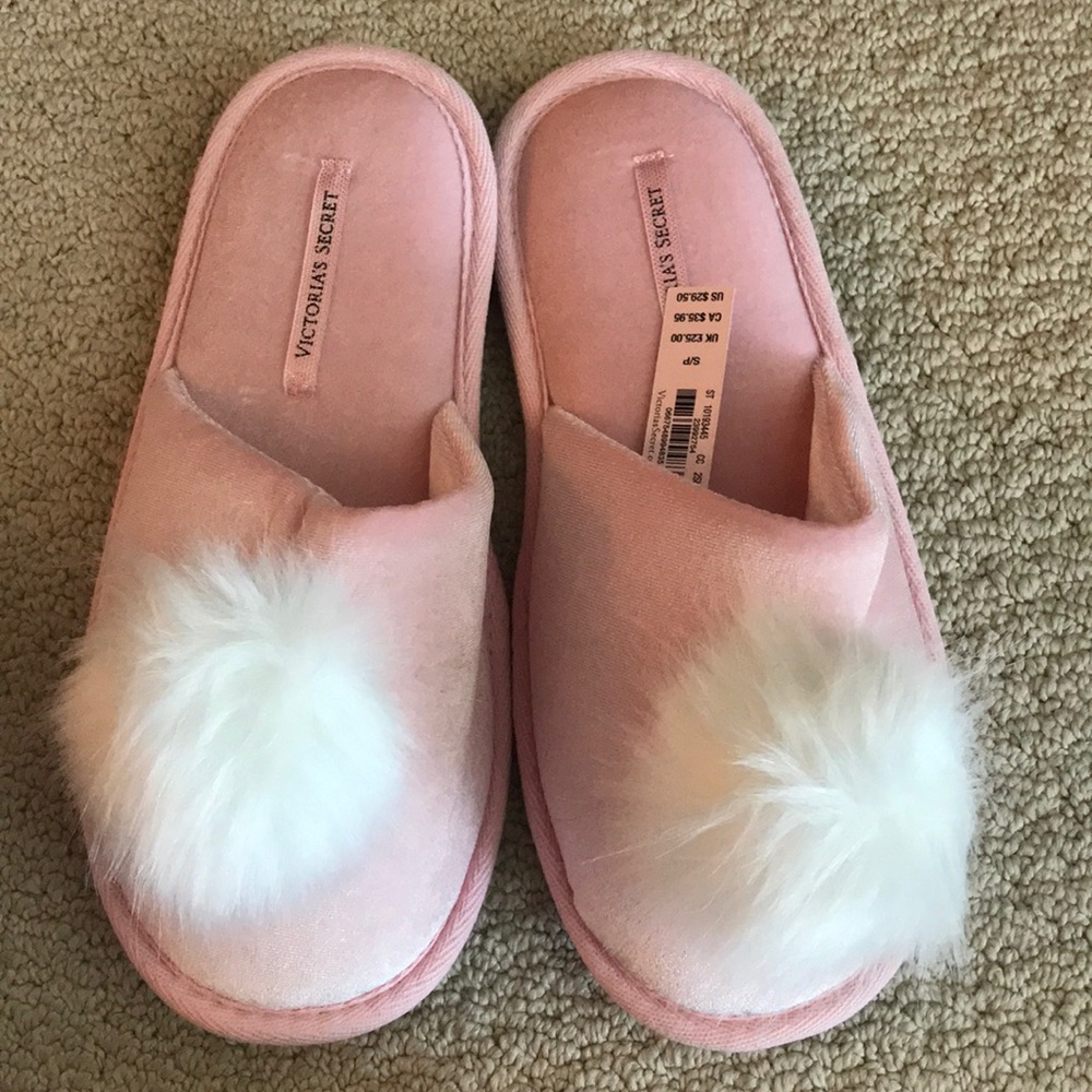 NEW Victoria’s Secret Slippers